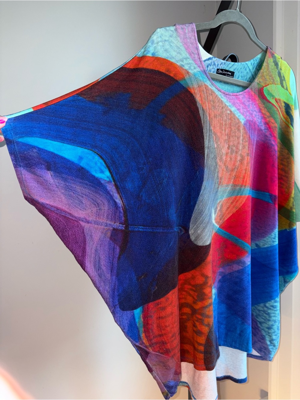 Claire Desjardins Abstract Art Top Medium Colourful 3/4 Dolman Sleeve Stretch